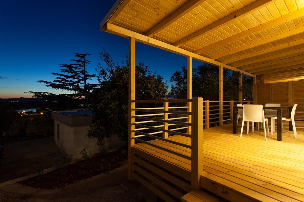 Mobile Homes And Apartments St,Denis Punat Exterior foto