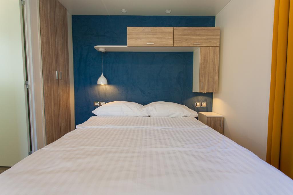 Mobile Homes And Apartments St,Denis Punat Exterior foto