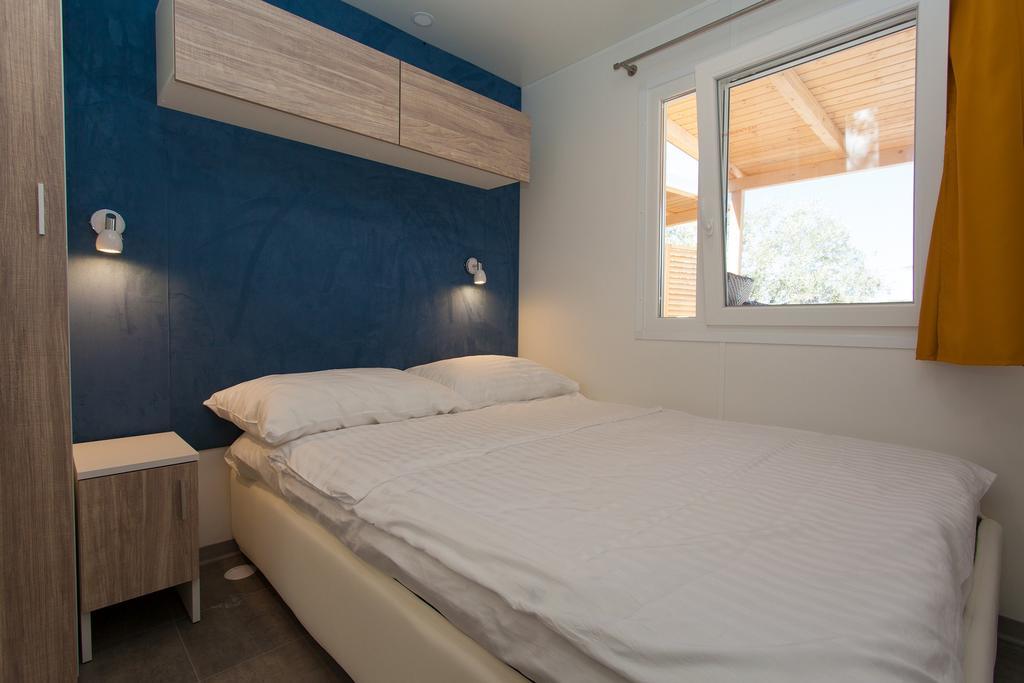 Mobile Homes And Apartments St,Denis Punat Exterior foto