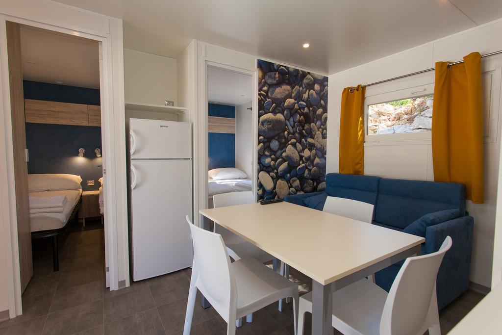 Mobile Homes And Apartments St,Denis Punat Exterior foto