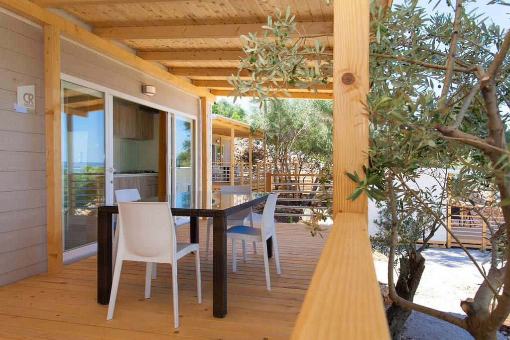Mobile Homes And Apartments St,Denis Punat Exterior foto
